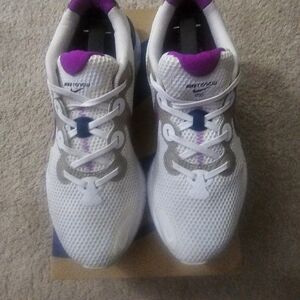 Nike Women's White and Purple Athletic Shoes